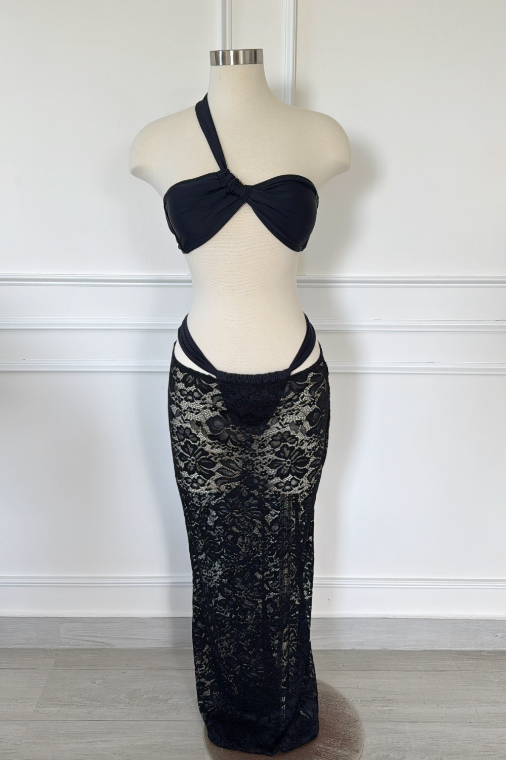 Fedora lace black maxi skirt